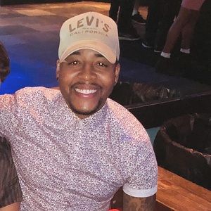 Meet your Posher, Chris